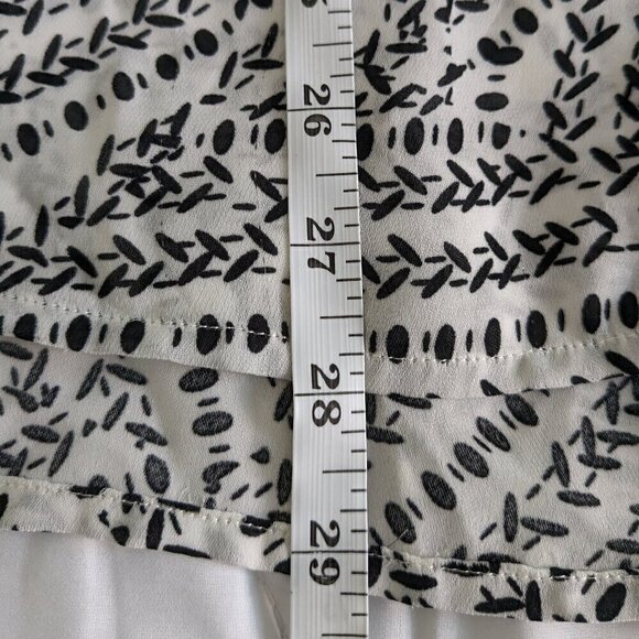 CAbi Button-up Blouse Womens M Black White Long Sleeve Split-Back Osaka Nights - Picture 16 of 16